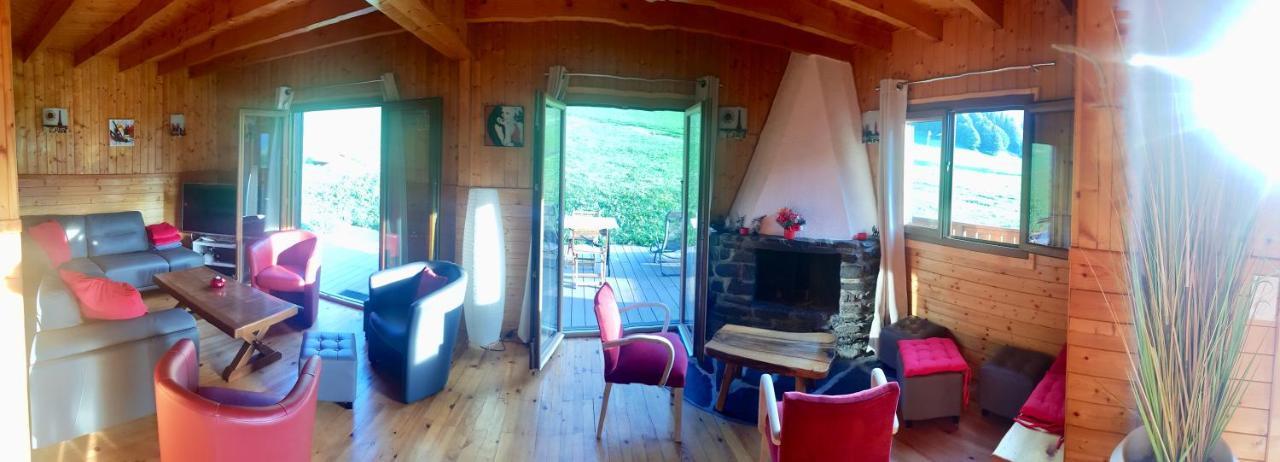 Chalet Aux Pieds